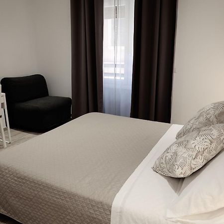 Central Guest House Civitavecchia Exterior photo